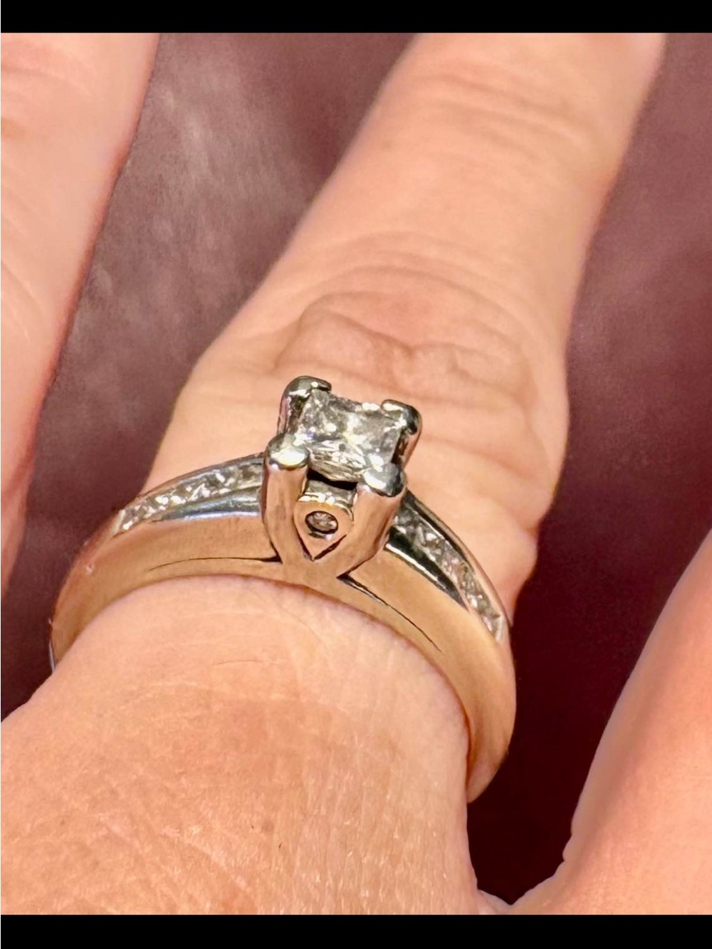 14k White Gold Solitaire Engagement Ring with Side Stones -szie 6